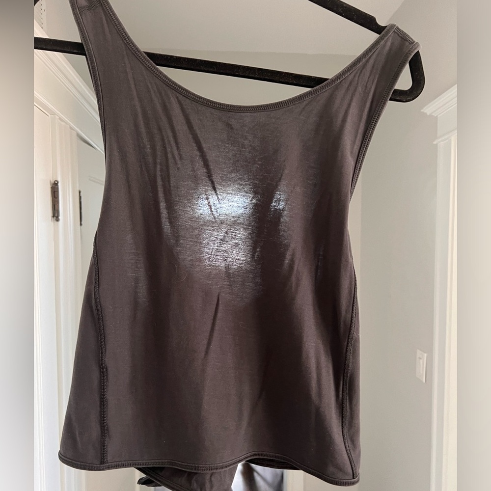 Lululemon tank black size 10